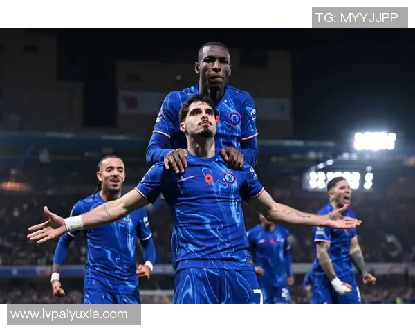 切尔西备战英超复赛众将积极备战迎接挑战